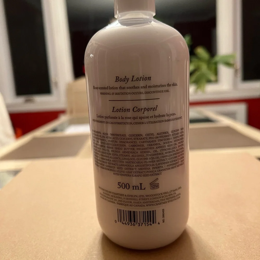 Crabtree & Evelyn brand new